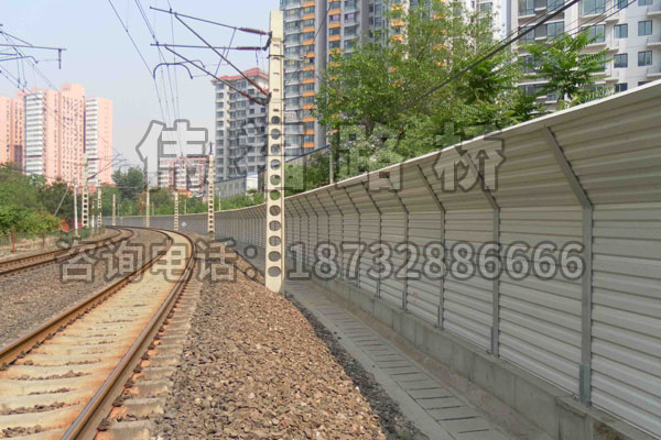 鐵(tiě)路聲屏障 鐵路聲屏障