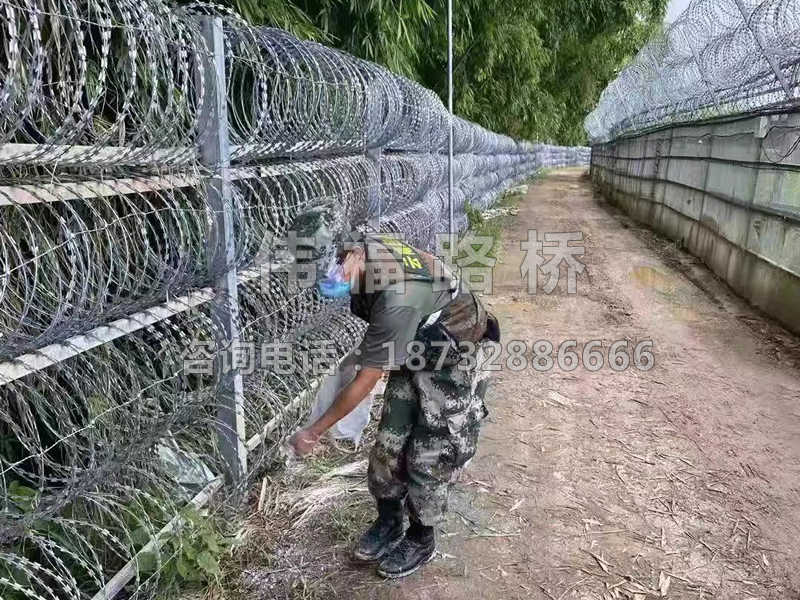 刺繩(shéng)滾籠